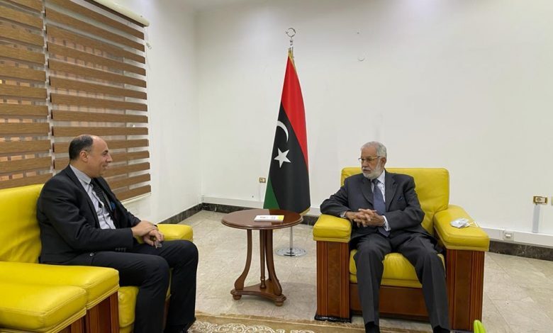سيالة يستقبل الوفد المصري ويبحث معه ترتيبات إعادة افتتاح السفارة المصرية في طرابلس .