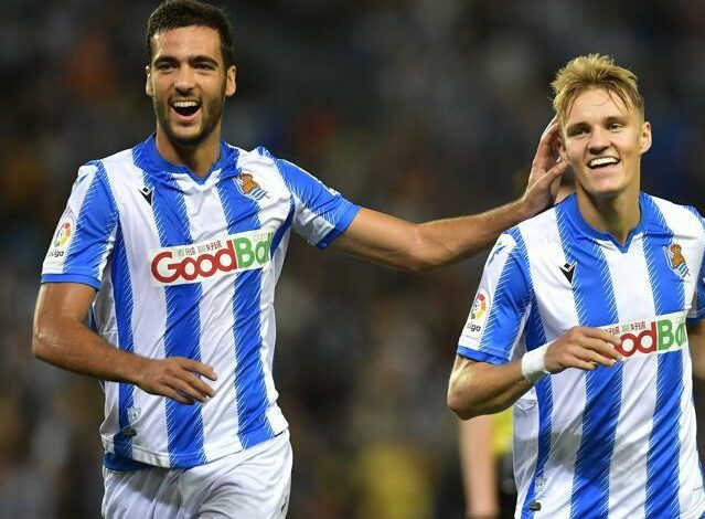 ميكيل مورينو يُثير إعجاب رونالد كومان