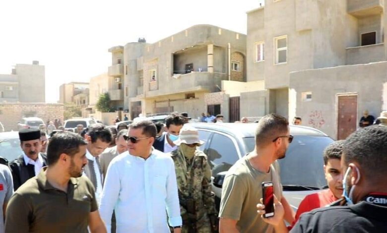 رئيس حكومة الوحدة الوطنية يتفقد بلدية حي الأندلس