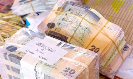 وصول شحنة بقيمة 100 مليون دينار إلى مدينة بنغازي