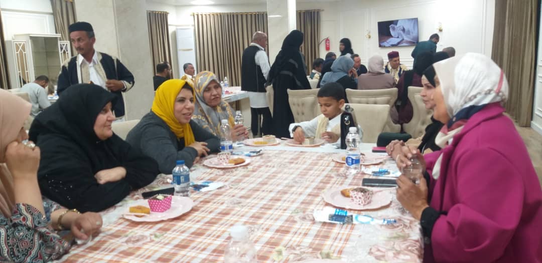 بحظور الوزير، مصلحة التَّفتيش والتَّوجيه التَّربوي يشاركون نزلاء دَار الْوفاء لِرعاية العَجزة والمُسنِّين بِطرابلس مأدبة إفطارهم