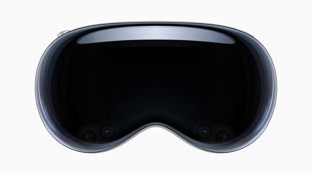 ”Vision Pro".. نظارة أبل للواقع الافتراضي التي طال انتظارها
