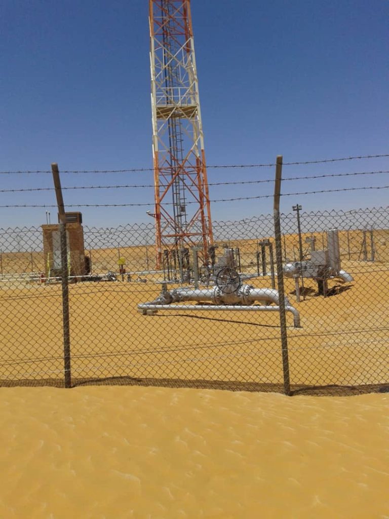 حرس المنشآت النفطية يسير دوريات لتفقد عدد من المواقع النفطية بالجبل الغربي