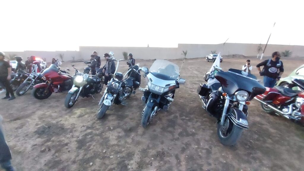 التجمع الأول لهواة وملاك السيارات الكلاسيكية بالوطن العربي وشمال أفريقيا