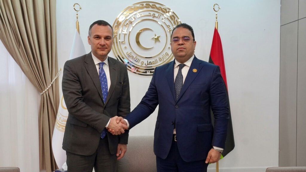 جهود دبلوماسية متواصلة .. السفير المصري يقود وتيرة متسارعة في العلاقات مع طرابلس جهود دبلوماسية متواصلة .. السفير المصري يقود وتيرة متسارعة في العلاقات مع طرابلس