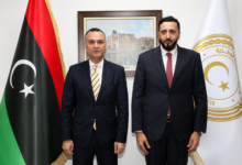 جهود دبلوماسية متواصلة .. السفير المصري يقود وتيرة متسارعة في العلاقات مع طرابلس